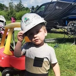 Meet your Posher, Hu